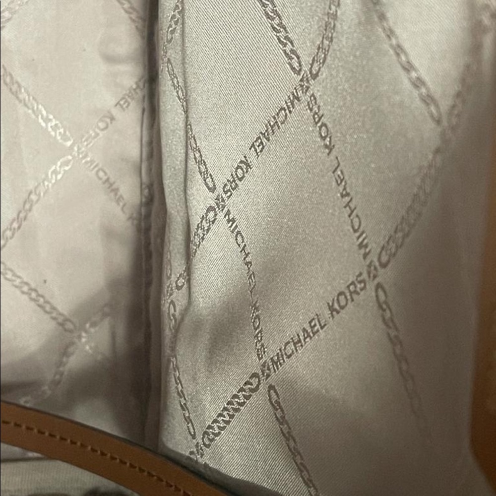 ❌SOLD❌Michael kors medium size backpack - Picture 6 of 6